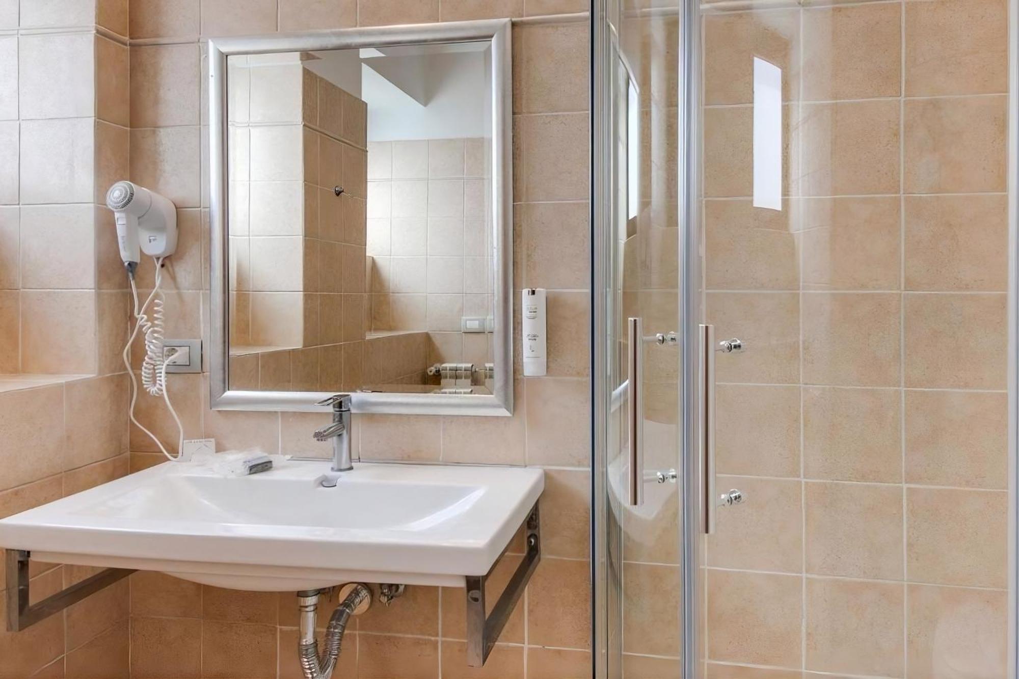 Phi Hotel Garden Area Roma Eur — Foto 1